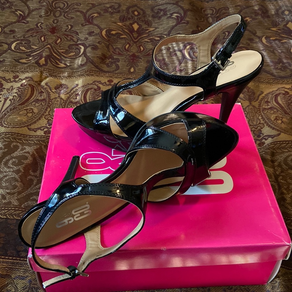 Womens Shoes